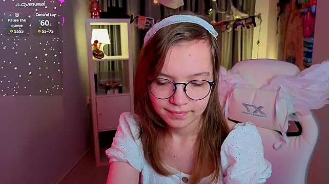 LiaBroock - doggy and spank me !