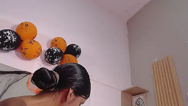 Queen_adhara - pop balloons