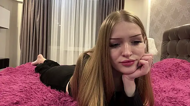 AmmieSenner - the winner gets a hot pic of me haha