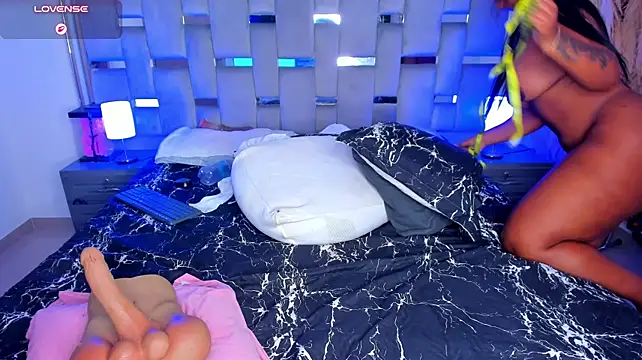 Cammiila - PLAY FUCKMACHINE AND PUT DOMI🥵🥵