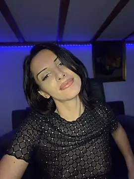 AliceBeatrice - Play with pussy 10 min