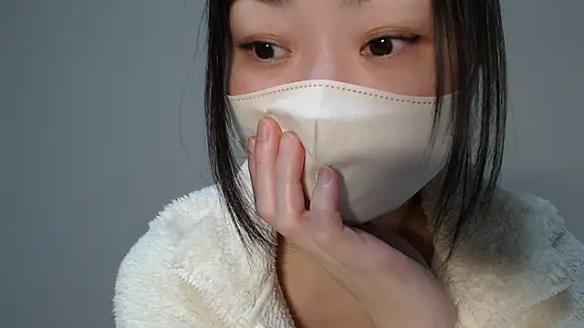 Hika-Channel - クリ飛び出しそうなパールパンティ履く