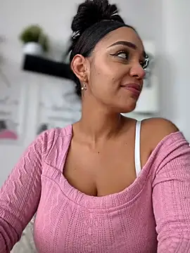 Sara-77 - FIRST SQUIRT TODAY 💦💦