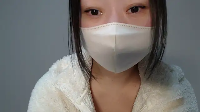 Hika-Channel - クリ飛び出しそうなパールパンティ履く