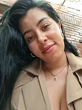 Luianna - Turn me on 💦😈💦😈