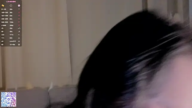 KristanTienken - tease my nipples