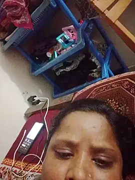 Cuti_Maya_50 - Navel show.s