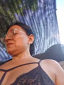 Maturexxxnaughty - A stranger grabs my tits on the street.