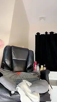 WetVirginPussy