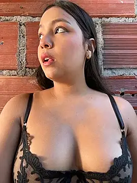 Baby_morena12 - Squirt in my virgin pussy + finger in my