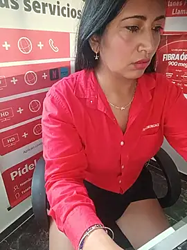 Mara_23x - topless in the public
