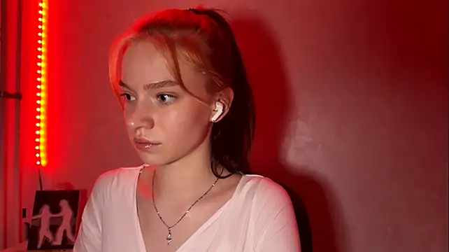 LydaDrozdenko - stand up and show figure <3