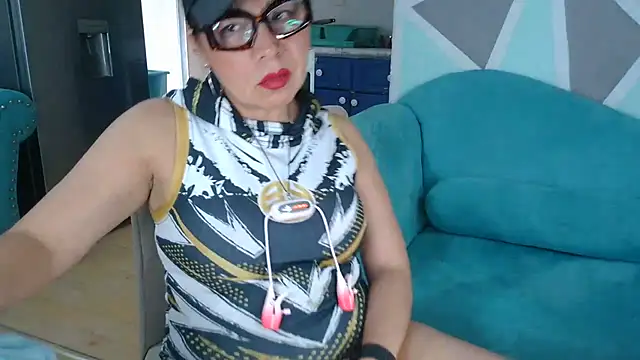 SweetCatheryne - Show tetas y aceite 😈💋💦