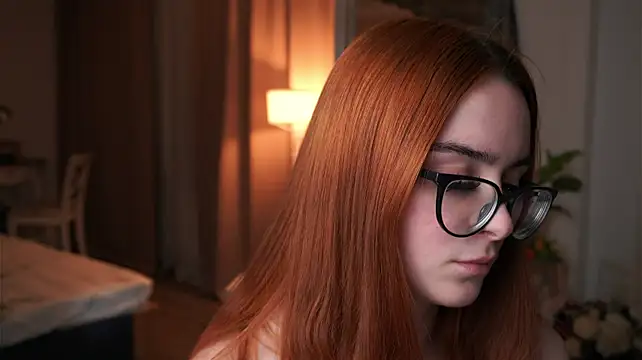 Gummymila - I give a sensual butt massage