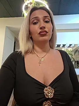 LaylaBlakes - 😋 Boobs Time