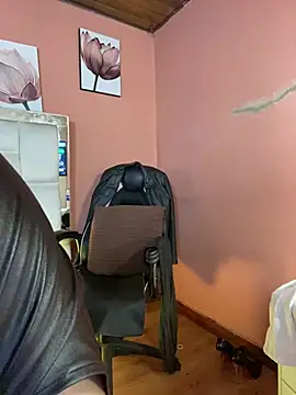 LiaTaylorr - spit on my pantyhose