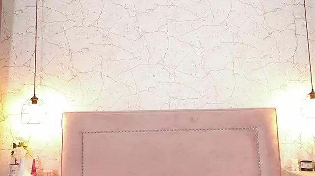 ChannelAngeless - Two fingers inside my pussy🪽