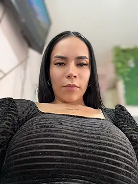 Naatalia - Show ass