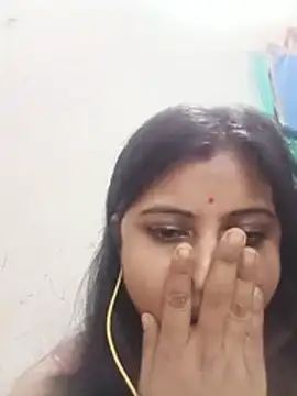 Shy_Girl_Nisha