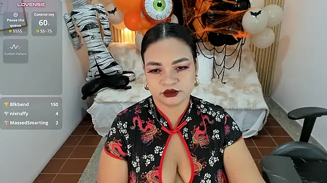 Cloe_35 - I open my pussy