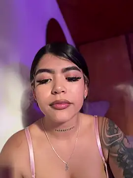 Peachy_pink18 - deep Throat