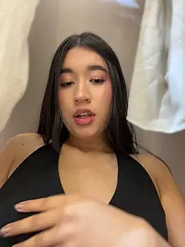 Salome-rojas - NUDE IN THE MIDDLE OF CLOTHES+FUCK PUSSY