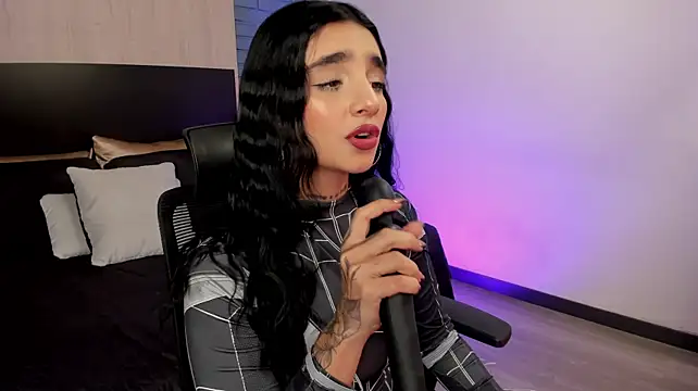 Abriil_cutee - OIL IN MY TITS