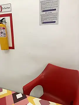 LaTeniente - Show pussy