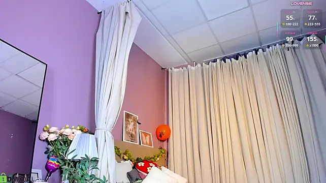 Dearly_Emily - Topless play with tits
