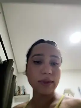 Tifa_18 - Plug no cuzinho