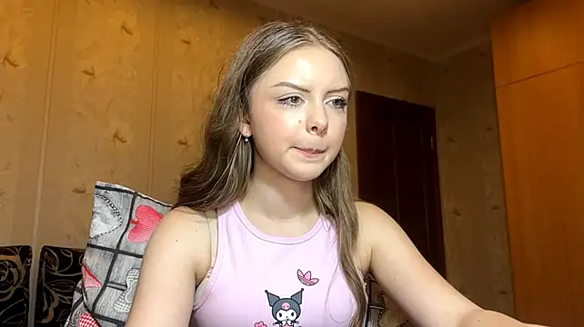 DelcieLipari - shake my boobs