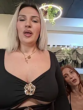 LaylaBlakes - 😋 Boobs Time