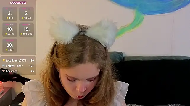 JulietteRain - Wanna see my boobs?