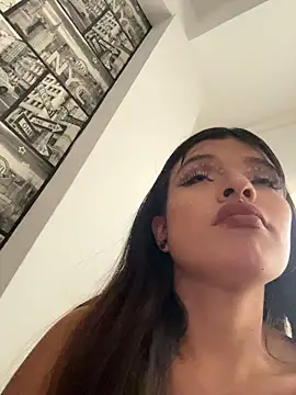 Jennifer_LS - flash tits