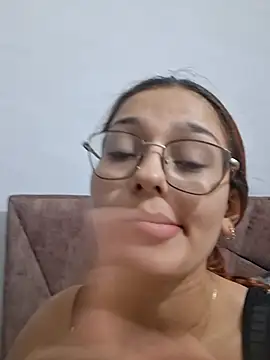 Ary-18 - Doggy + finger in my ass