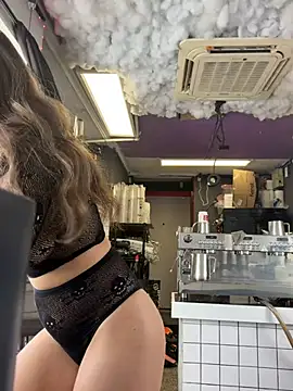 Venessasbutt - remove pasties at home + insert plug