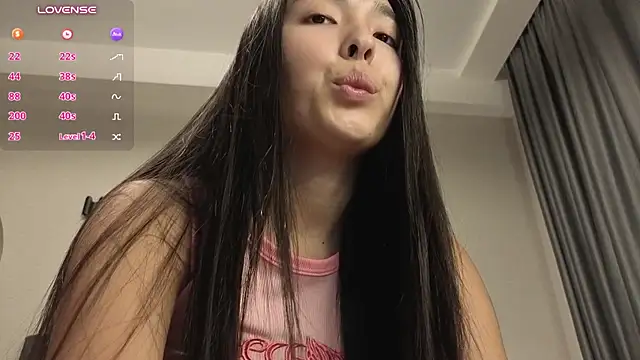 Ju_Jinn - Oil up tits