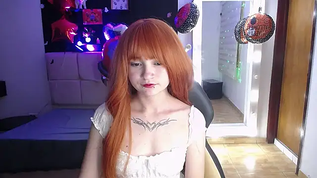 _Charlotte_Collins_ - show my tits