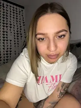 XLexi - Finger pussy