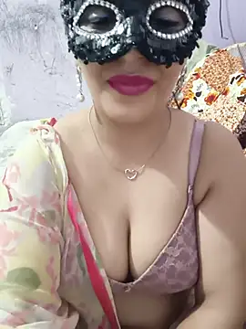 Binnik216 - Maximum tokken name on boobs