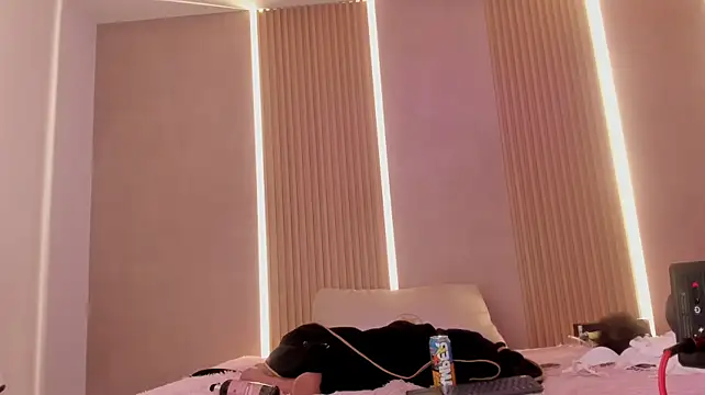 Stephany_summer - ❤️‍🔥Oil boobs and play with nipples