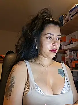Luianna - Turn me on 💦😈💦😈