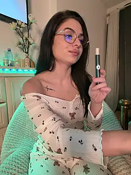 Olivia_Noor - toples+oil my boobs +LT VIDEO