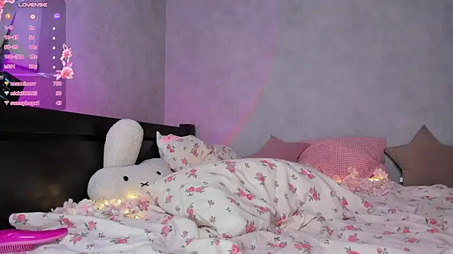 Cosmo_cowgirl - Taste my own pussy :D