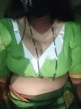 Sexyradha_