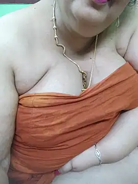 Tamil-mayasri - boobs oil