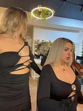 KimmBliss - Naughty strip-tease 🖤