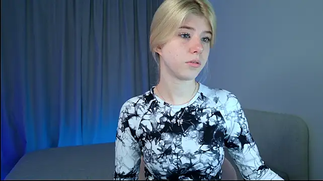 Bella_amory - Doggy + slapp my peach