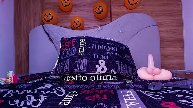 Mia_stanfort - squirrt