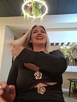 LaylaBlakes - 🔥10 Ass Spanks + Cream Tease